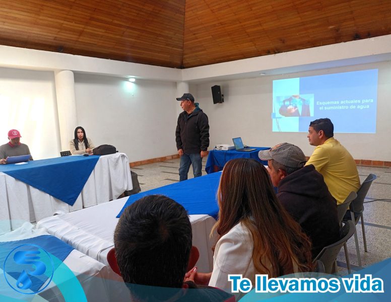 Reunion para manejo y sostenibilidad de los acueductos veredales dirigidas por el PDA